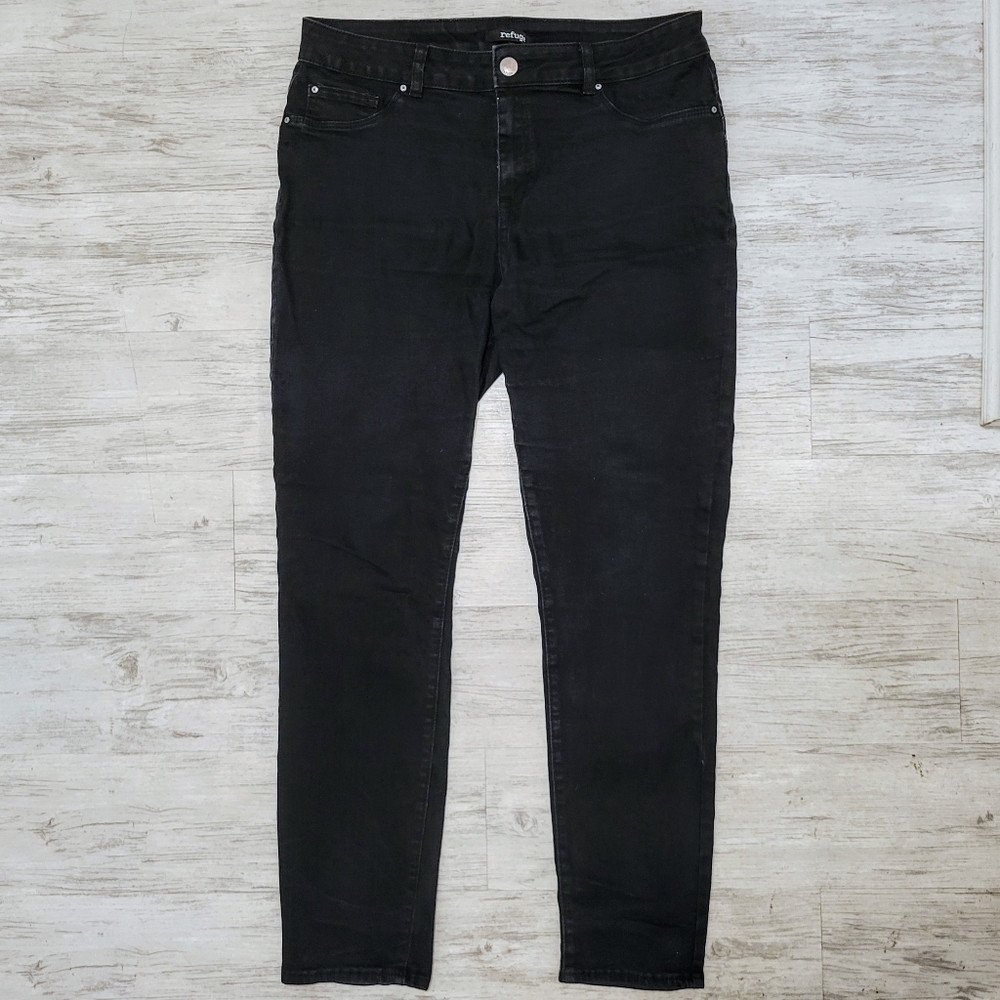 Refuge Black Denim Jeans Straight Leg Mid-Rise Dark Wash Womens Pants size 14